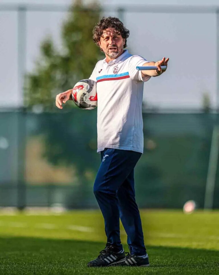 fatih-tekke-super-ligin-en-genc-teknik-direktoru-dyGxBtLx.jpg